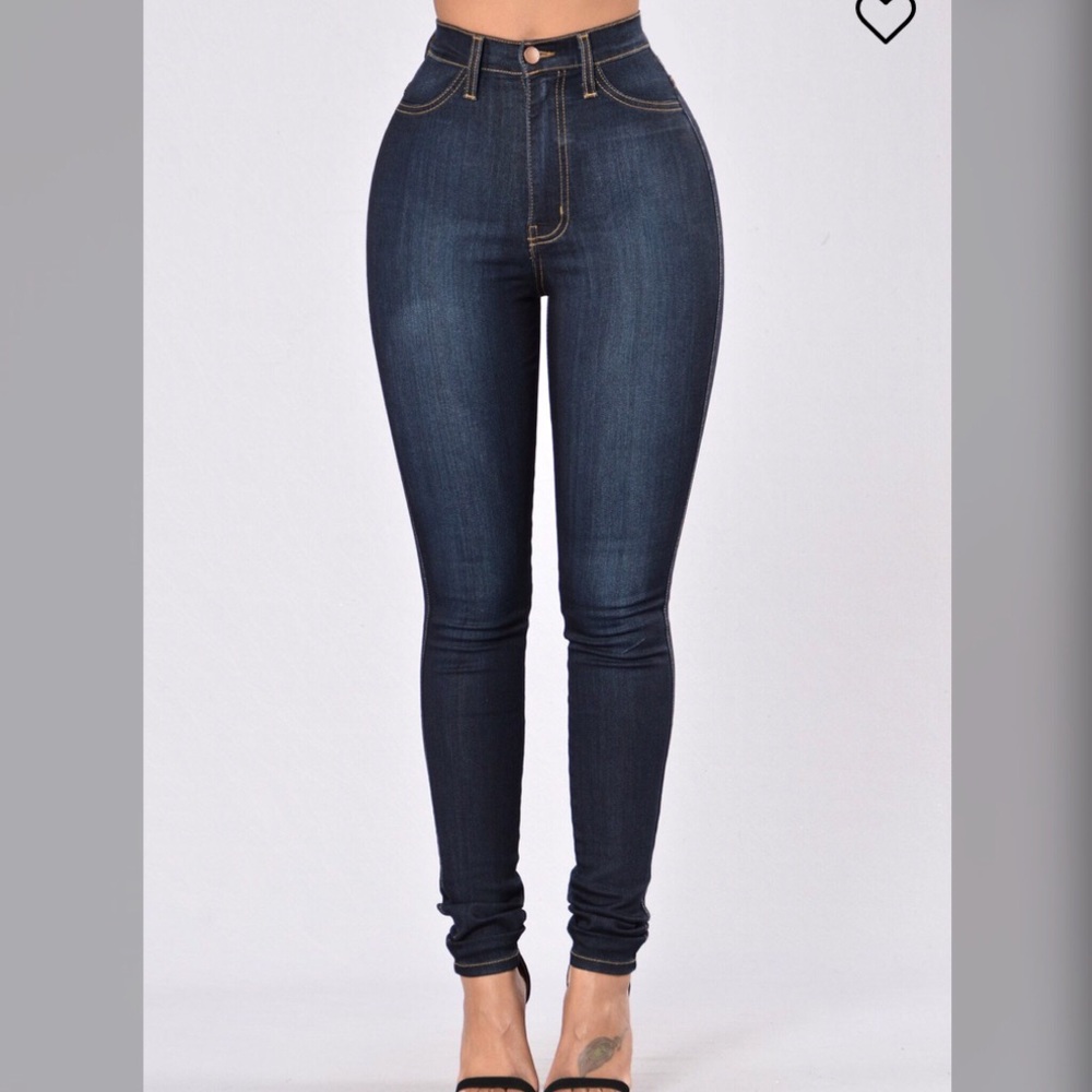 Fashion Nova classic high waist Jeans (W27)